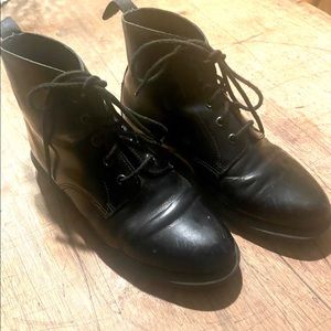 Doc Marten Emmeline Woman's size 9